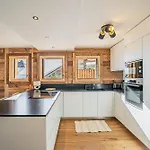Duplex Pen Men : Un Bien D'Exception Avec Jacuzzi !
