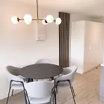 Appartement Etoile, Piscine, Plage Face, Parking