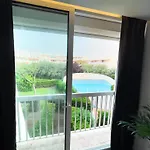Appartement Etoile, Piscine, Plage Face, Parking