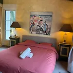 La Maison Bleue