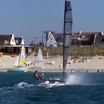 Maison Spacieuse Avec Vue Sur La Mer A Plouescat