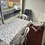 La Desirade J, Studio Renove Avec Parking, Centre Port
