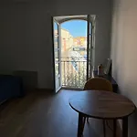 Studio Dans Un Immeuble Historique