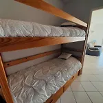 Studio Cabine Face A La Mer Avec Acces Direct A La Grande Plage - Saint-Gilles-Croix-De-Vie - Fr-1-324-62