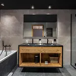Chalet Neuf, Spacieux Et Moderne, En Plein Coeur De Courchevel Village, Proche Des Pistes, 14 Couchages - Fr-1-562-1