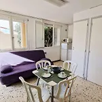 Appartement Ensoleille Avec Terrasse Et Parking, A 2 Pas De La Plage - Marseillan - Fr-1-387-169