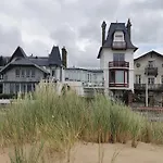 Grand Studio Face A La Mer