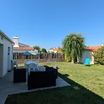 Cosy 74 M 800M From The Beach
