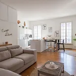 Lesehan Appartement Aigues Mortes Vue Remparts