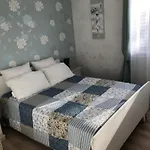 Appartement Type F2 Climatise Entre Plage Et Port
