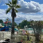 Mh 541 Spacieux 40M2 Avec 2 Chambres 1 Salle De Bain Dans Camping 4 Etoiles