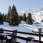Lake Hotel Courchevel 1850