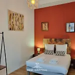 The Wall City Center Terrace & Parking 4 Guests