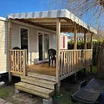 Mobil-Home 40M2, Camping Les Charmettes 4 Etoiles La Palmyre 4-6 Personnes-2 Chambres Dont 1 Suite Parentale-2 Salles De Bain