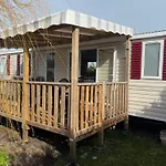 Mobil-Home 40M2, Camping Les Charmettes 4 Etoiles La Palmyre 4-6 Personnes-2 Chambres Dont 1 Suite Parentale-2 Salles De Bain