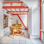 Un Appartement Au Centre-Ville Avec Cour Prive De 35M