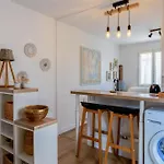 Cosy Courtyard Apartment Within 15Min Walk From Old Town