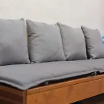 Cosy Courtyard Apartment Within 15Min Walk From Old Town