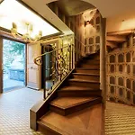 Chalet De Luxe A Courchevel Avec Vue Et Spa - Fr-1-772-7