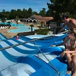 Bungalow Accueillant A Saint-Jean-De-Monts Avec Piscine