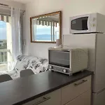 Appartement T1 Lumineux Avec Balcon Et Vue Sur Etang A Balaruc-Les-Bains - Fr-1-553-295