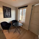 Appartement Avec Jacuzzi - Acces Piscine Partagee