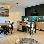 Mabel - T3 Climatise, Wifi, Quartier Haut