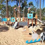 La Cabane De Leon Et Emilio