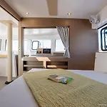 Croisiere Privee Sur Le Trimaran Trikala