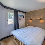 Appartement Renove Au Pied Des Pistes, Centre De La Tania, 2 Chambres, Parking Et Wifi Inclus - Fr-1-568-47