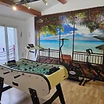 La Villa Des Lions