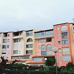 Appartement T2 Piscine Et Parking