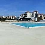 Studio Cabine Climatise Avec Wifi, Piscine Et Parking A Coudalere - Fr-1-195-112