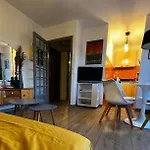 Chez Perrine, Magnifique Appartement Face Aux Remparts