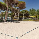 Cozy Stacaravan In Sete
