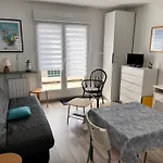 Studio Avec Grand Balcon Marin