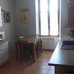 Appartement 3 Chambres Avec Grande Terrasse A Port La Nouvelle