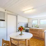 Biscarrosse Lac - A Deux Pas Du Lac Maison Avec Jardin Pour 6 Personnes