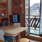 Appartement Calme Avec Balcon A Chamonix, Parking Et Wifi Inclus - Fr-1-517-70