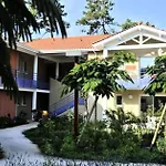 Residence Villa Marine - 094 - Agreable Appartement Dans Une Residence Avec Piscine Mae-1941
