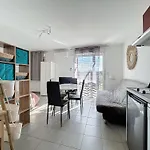 3543-Appartement 4 Couchages Dans Une Residence Avec Piscine