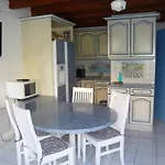 Maison Provencale Avec Piscine, Jardin Et Terrasse, Parking Prive, 4-6 Pers. Au Grau-Du-Roi - Fr-1-731-95