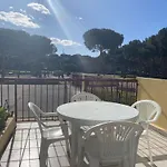 Charmant T1 Renove Avec Terrasse, Climatisation Et Wifi A Balaruc-Les-Bains - Fr-1-553-282
