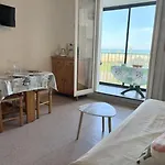 Agreable Appartement Vue Sur La Mer Pour Deux Personnes 4Palmb514