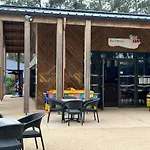 Mh 495 Salsa 2 Chambres Et 1 Salle De Bain Dans Camping 4 Etoiles