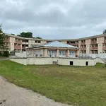 Appt Familial 5 Pers Avec Piscine Et Tennis