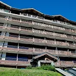 Appartement Cosy A Courchevel 1850 Avec Acces Direct Aux Pistes - Fr-1-514-11
