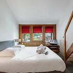 Charmant Duplex Centre Val-D'Isere Avec Balcon, Parking Et Services Inclus - Fr-1-567-55