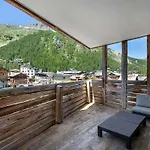 Appartement De Luxe Avec Sauna Et Terrasse Au Centre De Val D'Isere - Fr-1-567-51