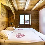 Appartement De Charme 5 Chambres, Centre De La Clusaz, Cheminee, Wifi, Parking, Animaux Admis - Fr-1-437-50